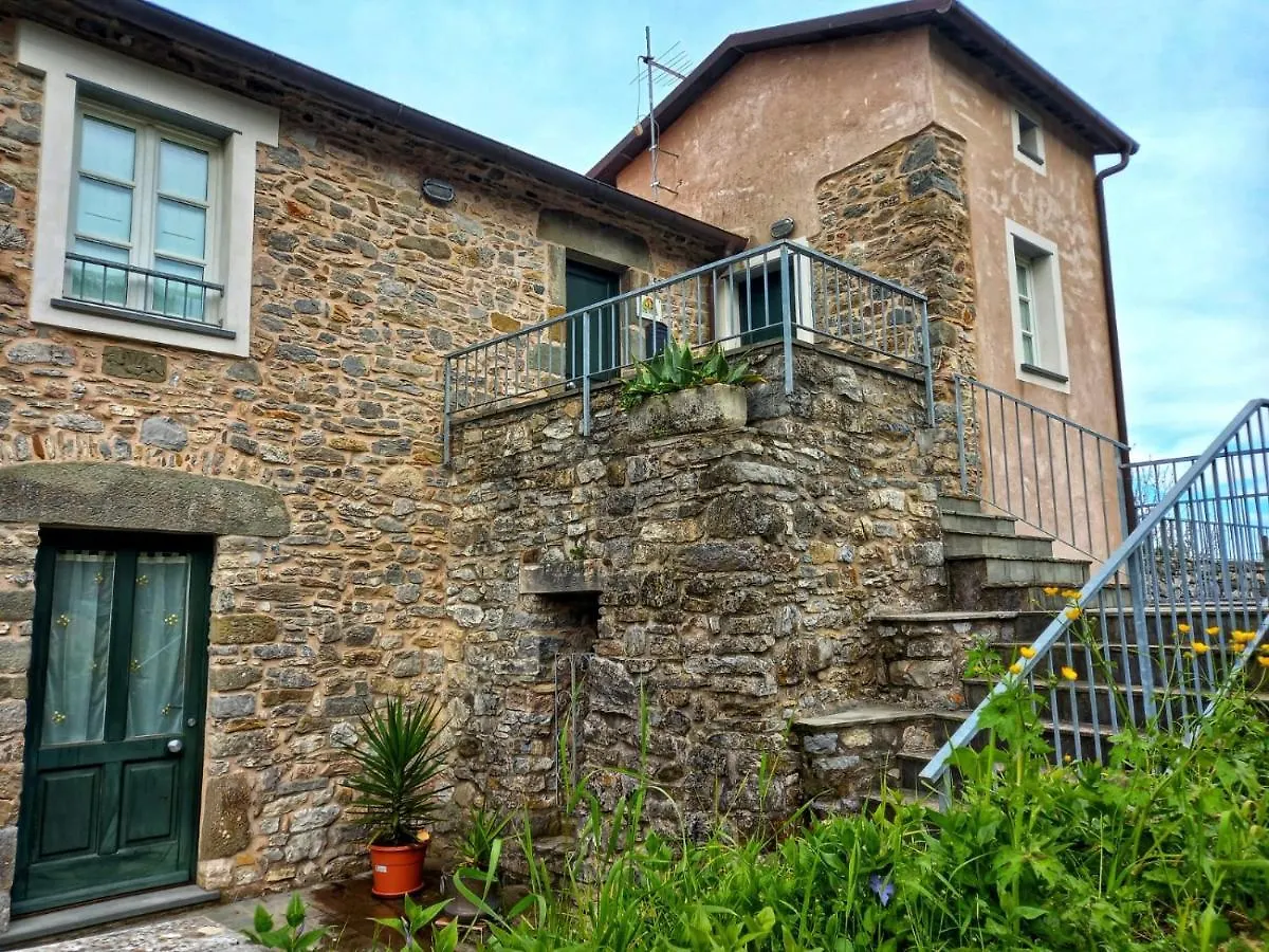 Penzion Casa Natale Corvara  Venkovský dům Corvara (Liguria)